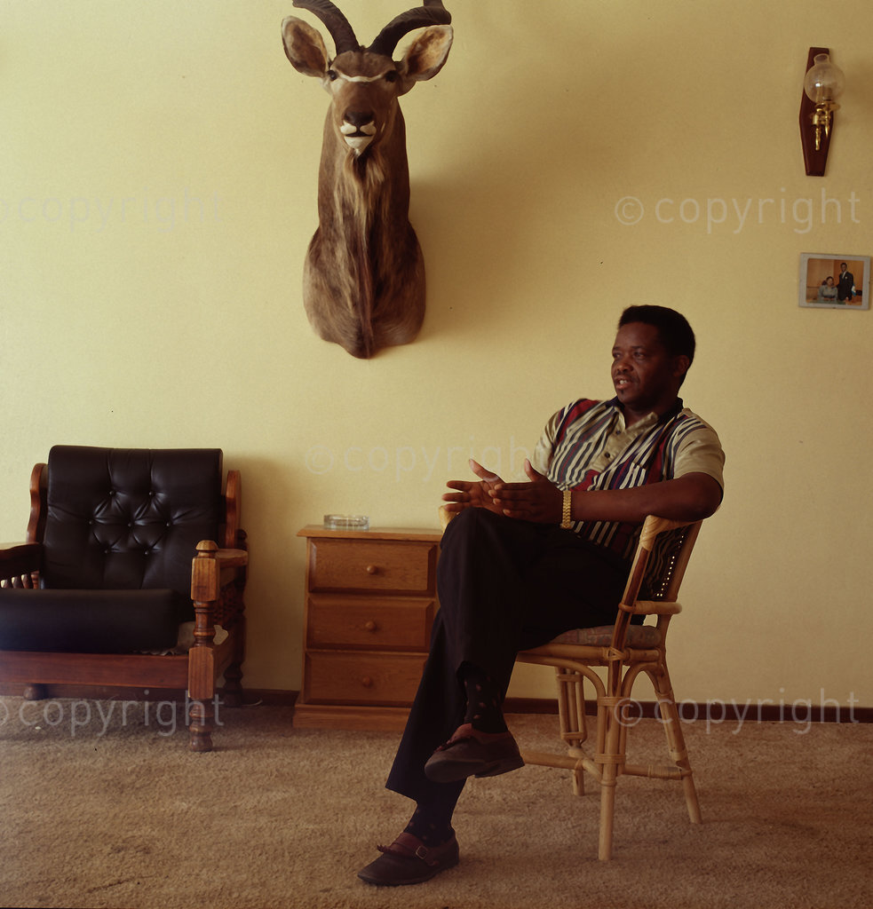 DG0223, South Africa, King William's Town, 1998: Oupa Gqozo - former military ruler of Ciskei

Photo: David Goldblatt/South