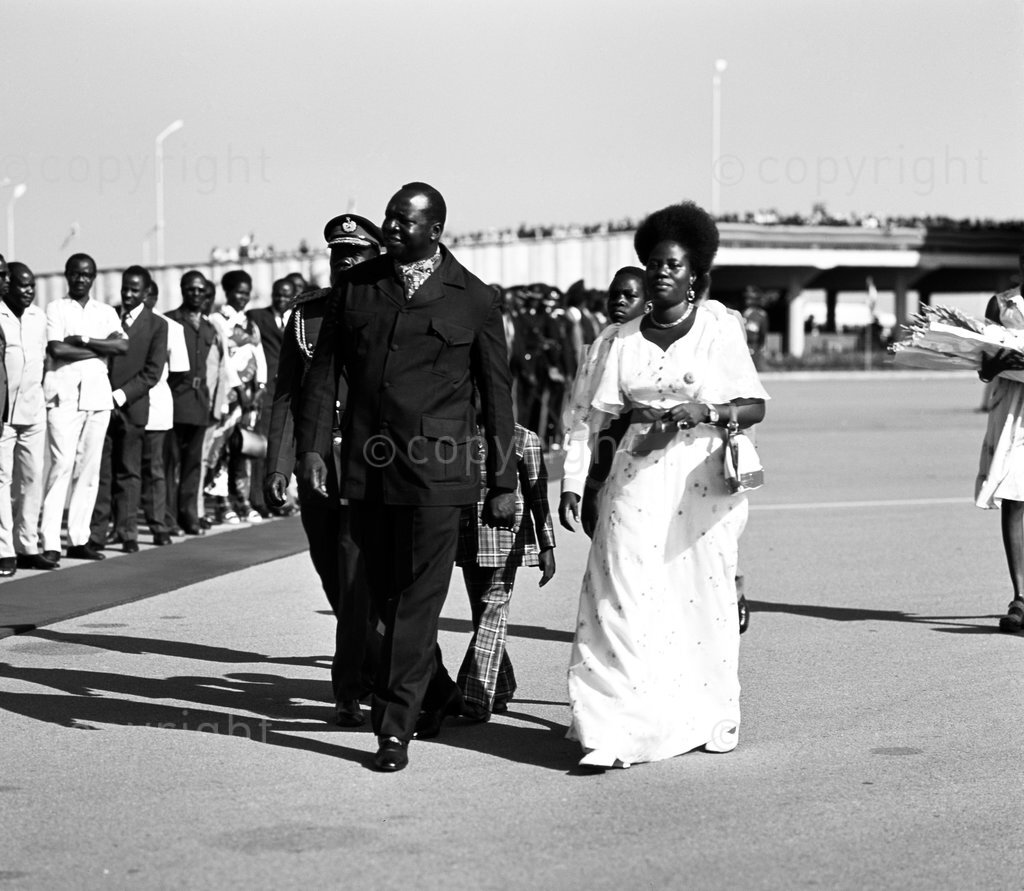 AFRICA, UGANDA - Idi Amin and his first wife Mariam, whom he married in 1966, and his son Moses (hidden in the back). He divorced Mariam in 1974 and had her arrested on the Kenyan border with Uganda, Tororo on allegations of smuggling. (Photo by: Mohamed Amin/ Camerapix / Africa 24 Media) ALL RIGHTS RESERVED