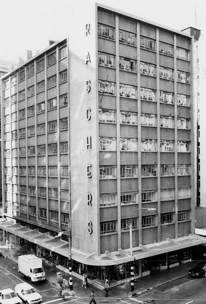 1970s. Raschers Building at 70 Loveday Street, Johannesburg. Photographer unknown. Â© Sunday Times/Times Media