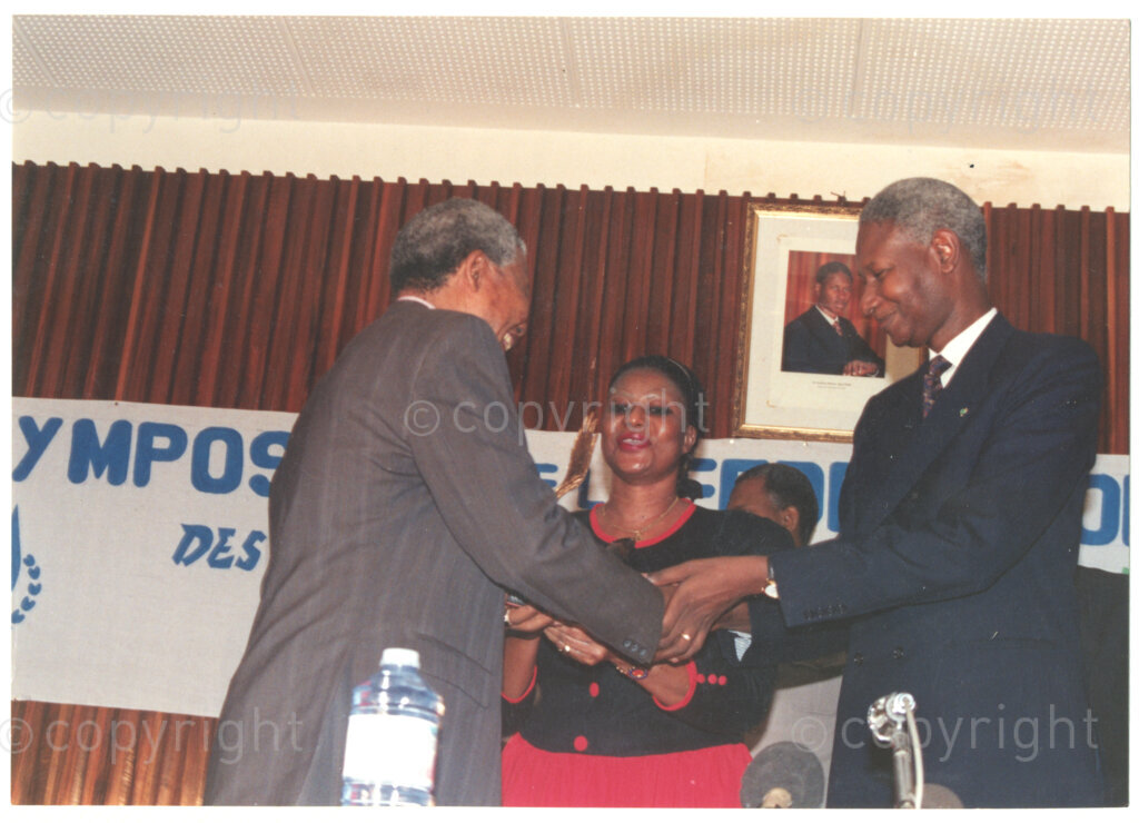 Senegal, 19920601. PHOTO: ANC Archives.

Senegalese President, Abdou Diouf (right), greets Nelson Mandela (left) during Mandela's visit to Senegal in June 1992.