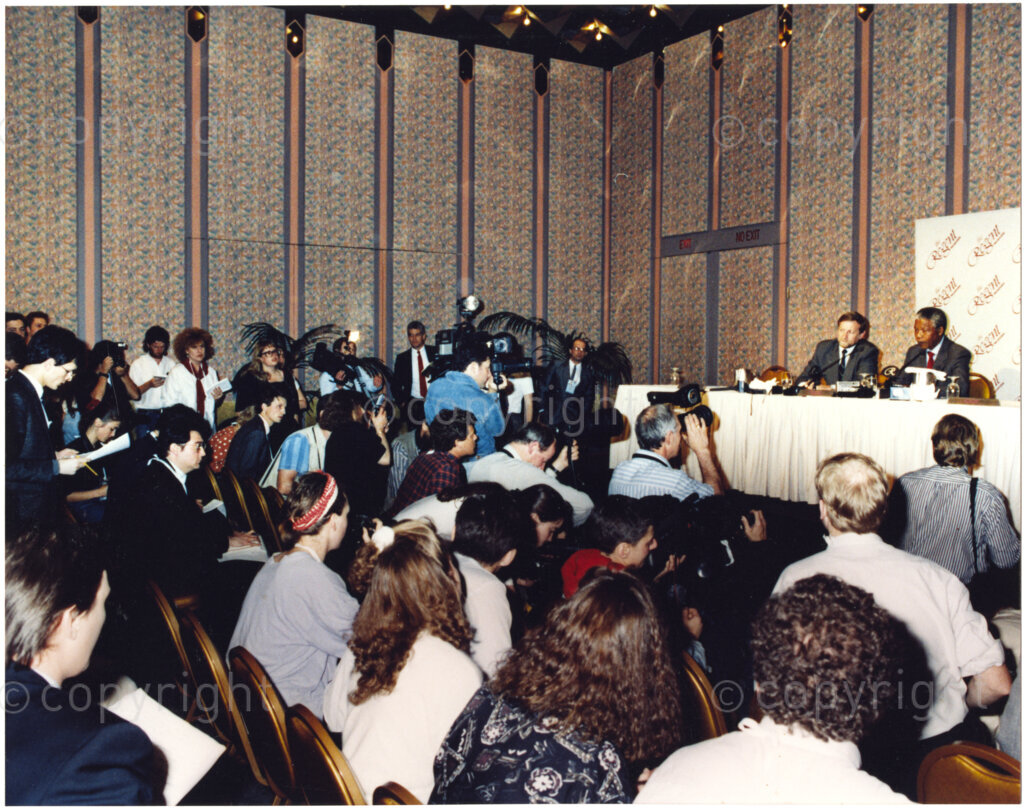 Australia, October 1990. PHOTO: ANC Archives: The first visit to Australia, in 1990, by Nelson Mandela, Deputy President of the African National Congress. Mandela is seen here addressing an Australian Press Council meeting. His mission is to express his thanks to the country for its political and economic activism against the apartheid regime. He attributes his release from prison, in part, to this support. Monday 22 October to Saturday 27 October 1990.