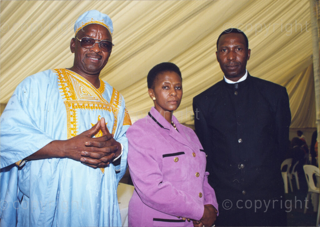 Cape Town, Western Cape, South Africa, 19970418. PHOTO: ANC Archives.

Lai Mohammed (left) from Nigeria with two guests at the inauguration of the National Council of Traditional Leaders, Cape Town, Western Cape, South Africa on 18 April 1997.