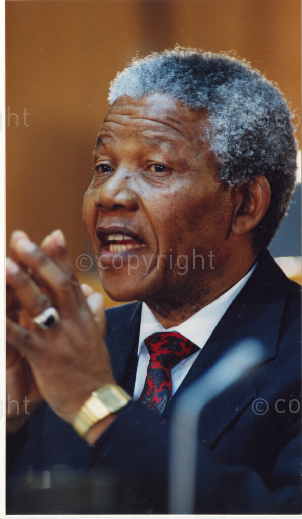 Australia, October 1990. PHOTO: ANC Archives: Nelson Mandela, Deputy President of the African National Congress, meets with politicians, diplomats, dignitaries and ordinary citizens during his 1990 visit to Australia. The people are inspired to meet this international icon. The Aborigines, and human rights activists such as Michael Mansell and Dr Gary Foley, however, feel slighted and disturbed that Mandela never raised their problems nor challenged Prime Minister Bob Hawke about their discriminatory treatment. Monday 22 October to Saturday 27 October 1990.