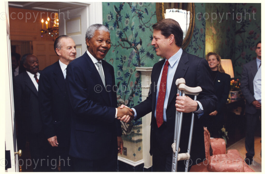 The White House, Washington D.C, United States of America, 19941004. PHOTO: ANC Archives.

The visit of his excellency  Nelson R. Mandela the President of South Africa and Ms. Mandela-Hlongwane. The White House and Washington D.C. October 4-7, 1994
