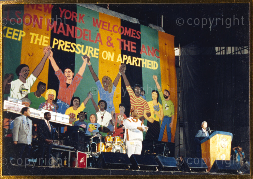 Yankee Stadium, New York, New York State, United States of America, 19900622. PHOTO: ANC Archives.

In 1990, Nelson Mandela and his wife, Winnie Mandela, visit the city of New York from 20 to 23 June. This is the start of a 14-nations Freedom Tour, just 4 months after Mandela's release from jail. The first black mayor of New York, David Dinkins, introduces the Mandela's from the podium at Yankee Stadium. The welcome Mandela receives from tens of thousands of people is rapturous.
