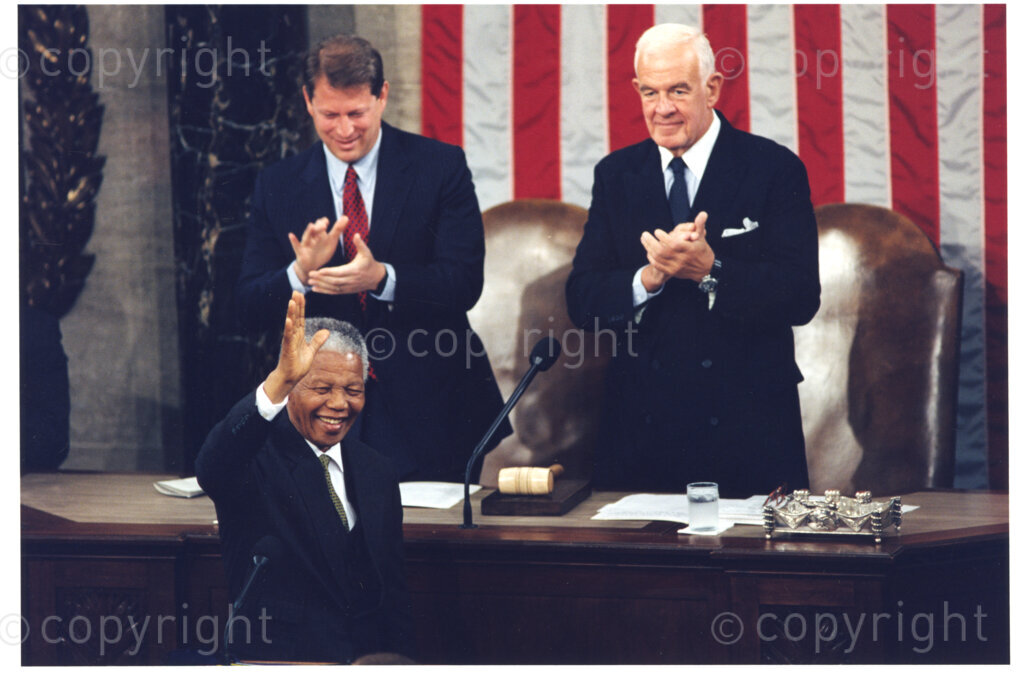The White House, Washington D.C, United States of America, 19941004. PHOTO: ANC Archives.

The visit of his excellency  Nelson R. Mandela the President of South Africa and Ms. Mandela-Hlongwane. The White House and Washington D.C. October 4-7, 1994