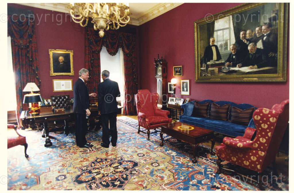 The White House, Washington D.C, United States of America, 19941004. PHOTO: ANC Archives.

The visit of his excellency  Nelson R. Mandela the President of South Africa and Ms. Mandela-Hlongwane. The White House and Washington D.C. October 4-7, 1994
