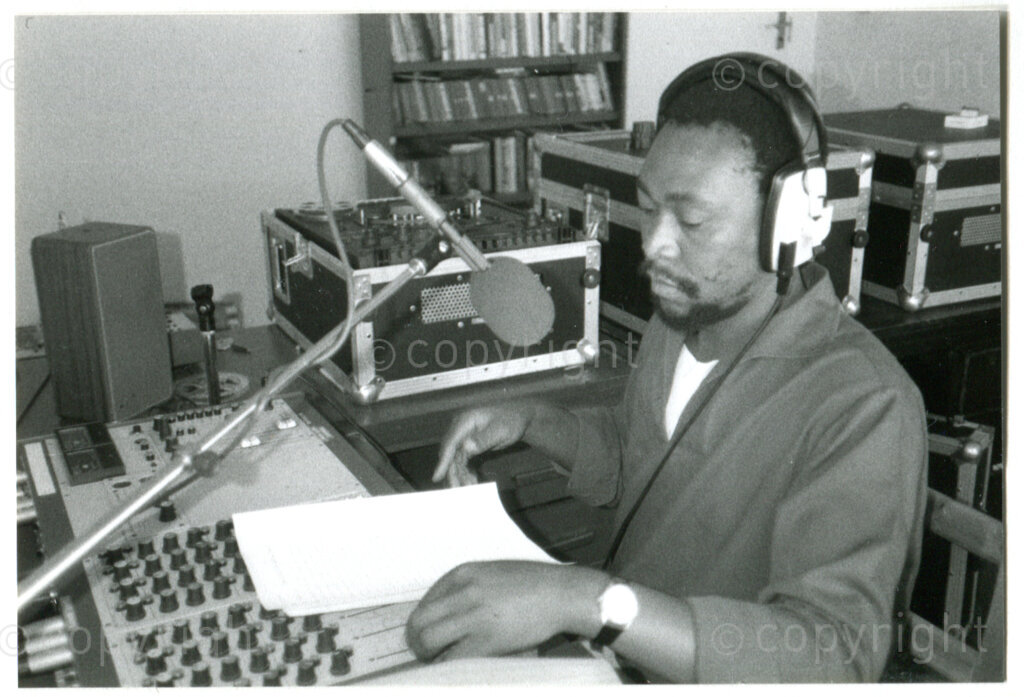 Radio Freedom worker Lobster Ntabeni in the new Radio Freedom studio in Lusaka, Zambia, October 1987. Photographer: Bert Tiddens.