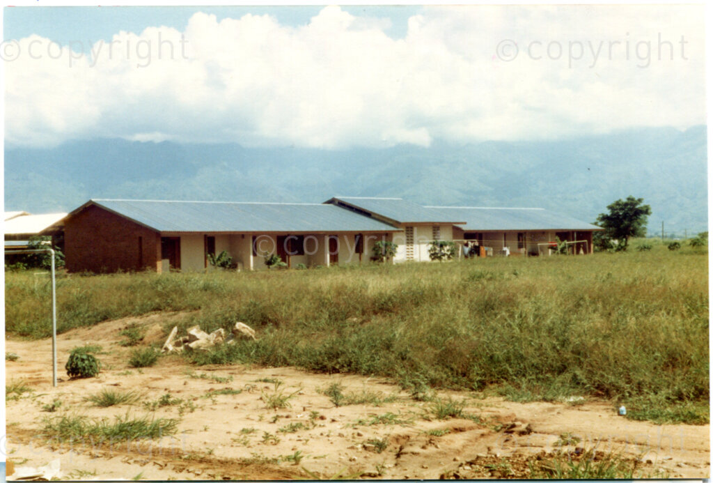 One of the new units (student dormitories and staff houses) in Mazimbu, Tanzania, 1983. Photographer unknown.