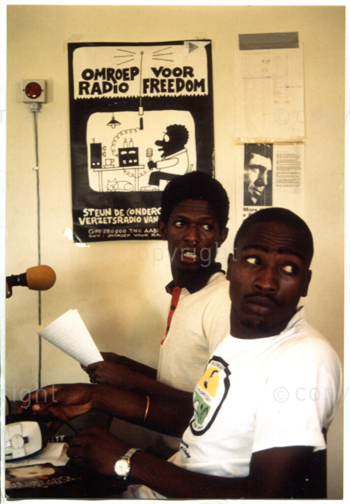 Radio Freedom workers and SOMAFCO students being trained (by two members of the Dutch 