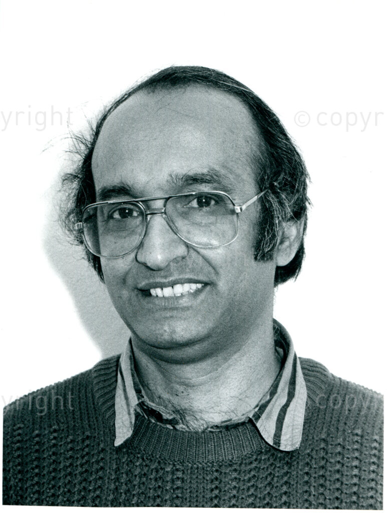 Kumar Sanjay (alias Bobby; 1964-1974 on Robben Island for MK activities; since 1976 in exile; head of the ANC information bureau in Amsterdam from 1988-1991); Amsterdam, February 1989. Photographer: Boris Klatser.