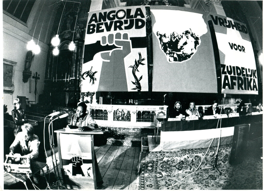 ANC-activist Nkosazana Dlamini speaks at a rally of student, youth and solidarity organisations in Amsterdam, November 1976. Photographer: Paul Babeliowsky.