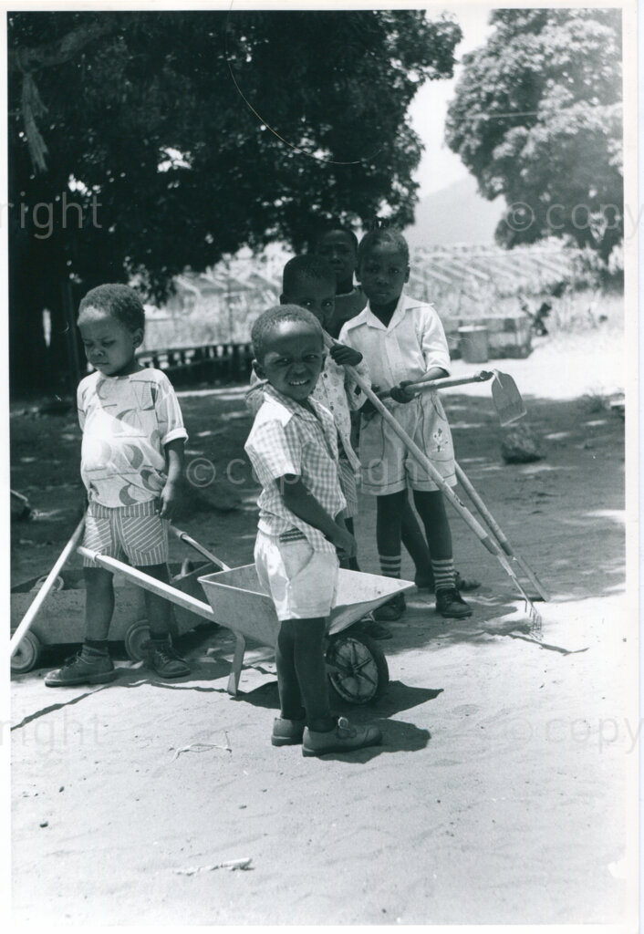 The ANC nursery school in Mazimbu, Tanzania, 1982: children with some of the toys sent by the Dutch AAM. Photo: Eli Weinberg Photo Lab.