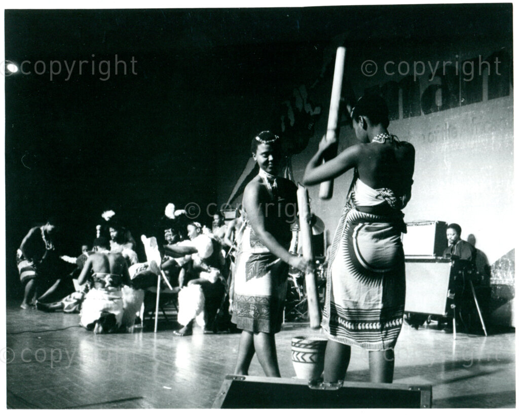 Performance by ANC cultural ensemble AMANDLA in the Royal Tropical Museum in Amsterdam, The Netherlands, 16 December 1983. Photographer: Inge Goijaerts.