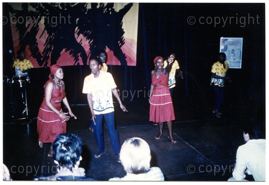 Performance of a cultural group of SOMAFCO students at the start of the youth campaign of the Dutch AAM in Amsterdam, 21 April 1985. Photographer unknown.