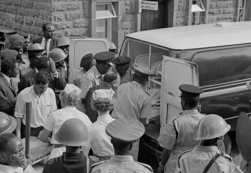 Ambulance carrying Tom Mboya arrives at Nairobi Hospital.