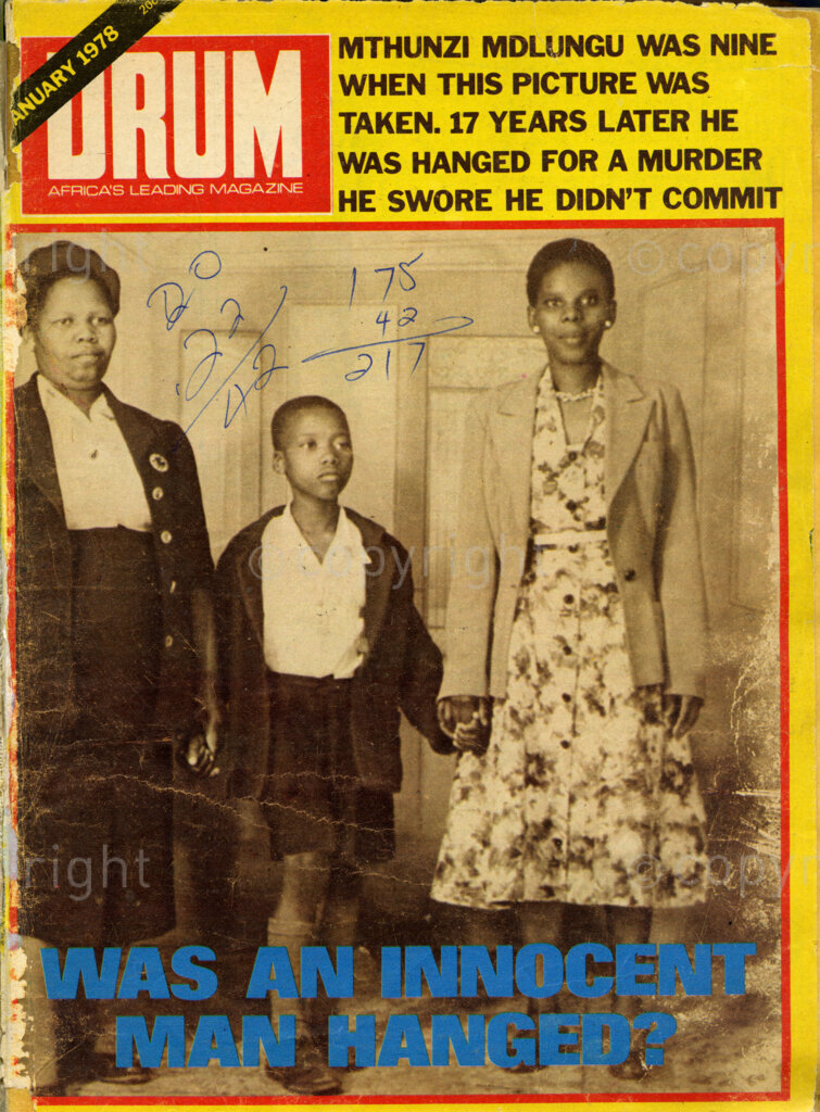 Was an innocent man hanged? Verso: Mthunzi Mdlungu was nine years old when this picture was taken. On the left is his mother who still believes that her son is innocent of the murder for which he was hanged 17 years later.