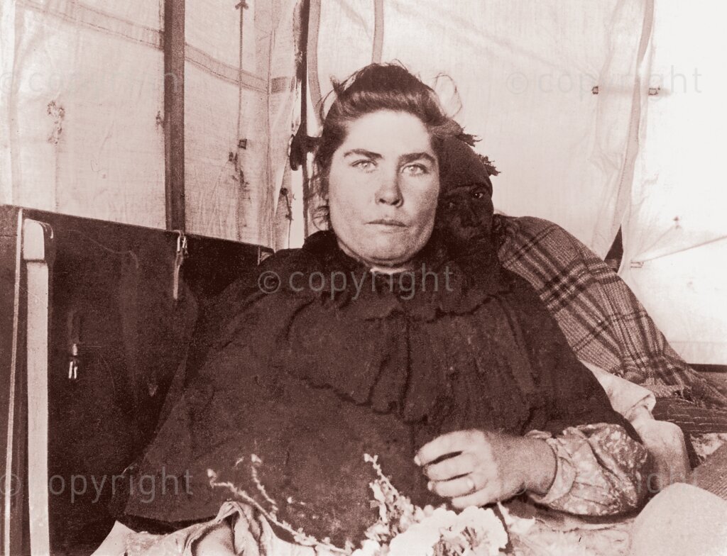 Portrait of a woman captive at the Somershoek British Concentration Camp during the Anglo-Boer War.
