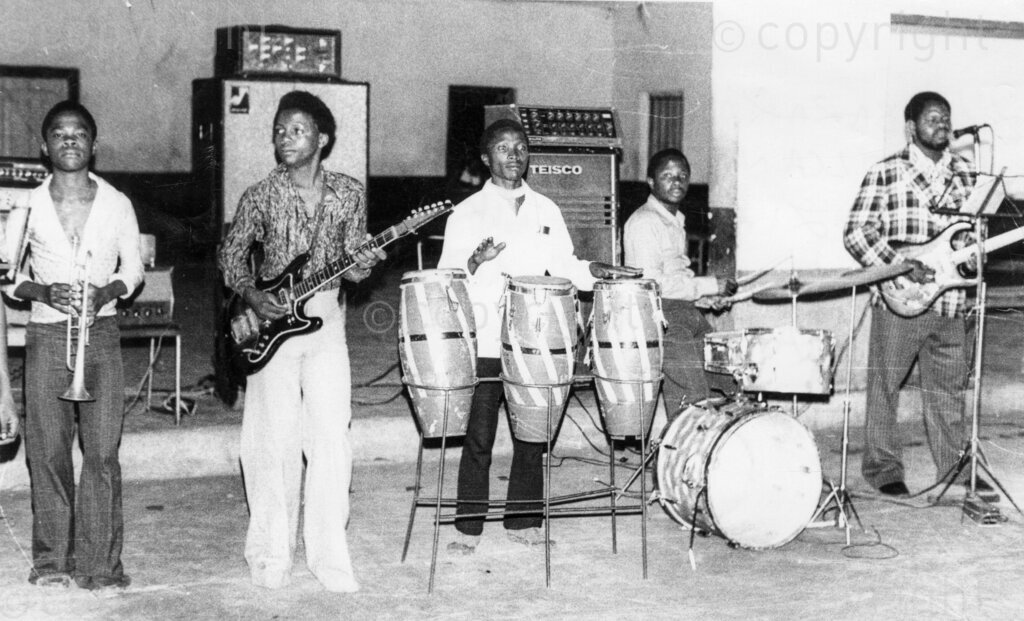 Tanzania music – Mbaraka Mwinshehe & Super Volcano, Mvulla Jazz Band.