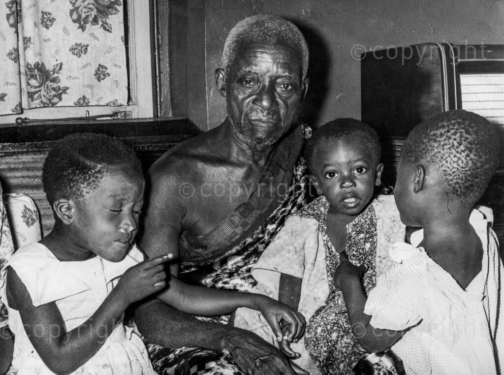 I Shall Die In Exile' says Nana Seniagya. Thirty-six years ago, a vigorous man of 50 was deported from the Gold Coast to Nigeria on a charge of desecrating the Golden Stool of Ashanti. Now the Ghana Government has withdrawn the exile order, but Nana Kwesi Seniagya prefers to stay where he is.