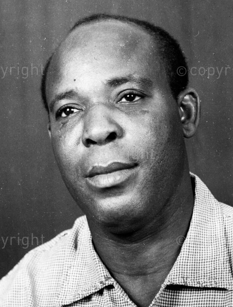 Oil In Nigeria. How oil was found. Onyeador, Land Officer. First African employed to Senior Staff in Shell-BP. The discovery of oil in Nigeria has marked the beginning of a new and vital era in the development of the country. It has opened up vast economic vistas, paths to prosperity along which all may one day tread. The search has been a long and costly one. It has demanded enterprise and capital, daring and foresight. These have not been lacking, and from swamp and jungle the liquid gold that is oil now spurts triumphantly forth. Shell-BP began search for the oil in Nigeria in 1937.