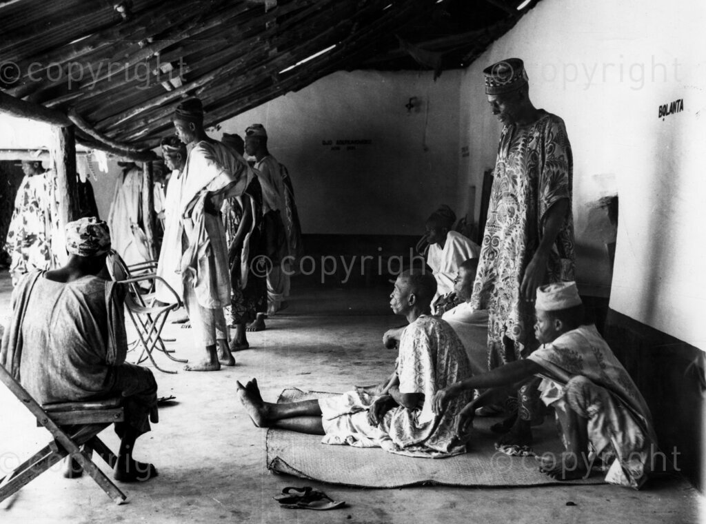 When The West Caught Fire! Loyal supporters of the late Shoun of Ogbomosho mourn their beheaded Oba. Many people were killed or wounded and property worth thousands of pounds destroyed in the week the West exploded!