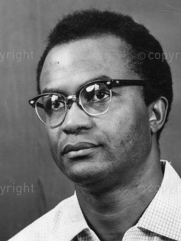 Oil In Nigeria. How oil was found. Ogodaz, First Nigerian Mining Engineer, returned to Shell-BP after further training in Holland. The discovery of oil in Nigeria has marked the beginning of a new and vital era in the development of the country. It has opened up vast economic vistas, paths to prosperity along which all may one day tread. The search has been a long and costly one. It has demanded enterprise and capital, daring and foresight. These have not been lacking, and from swamp and jungle the liquid gold that is oil now spurts triumphantly forth. Shell-BP began search for the oil in Nigeria in 1937.