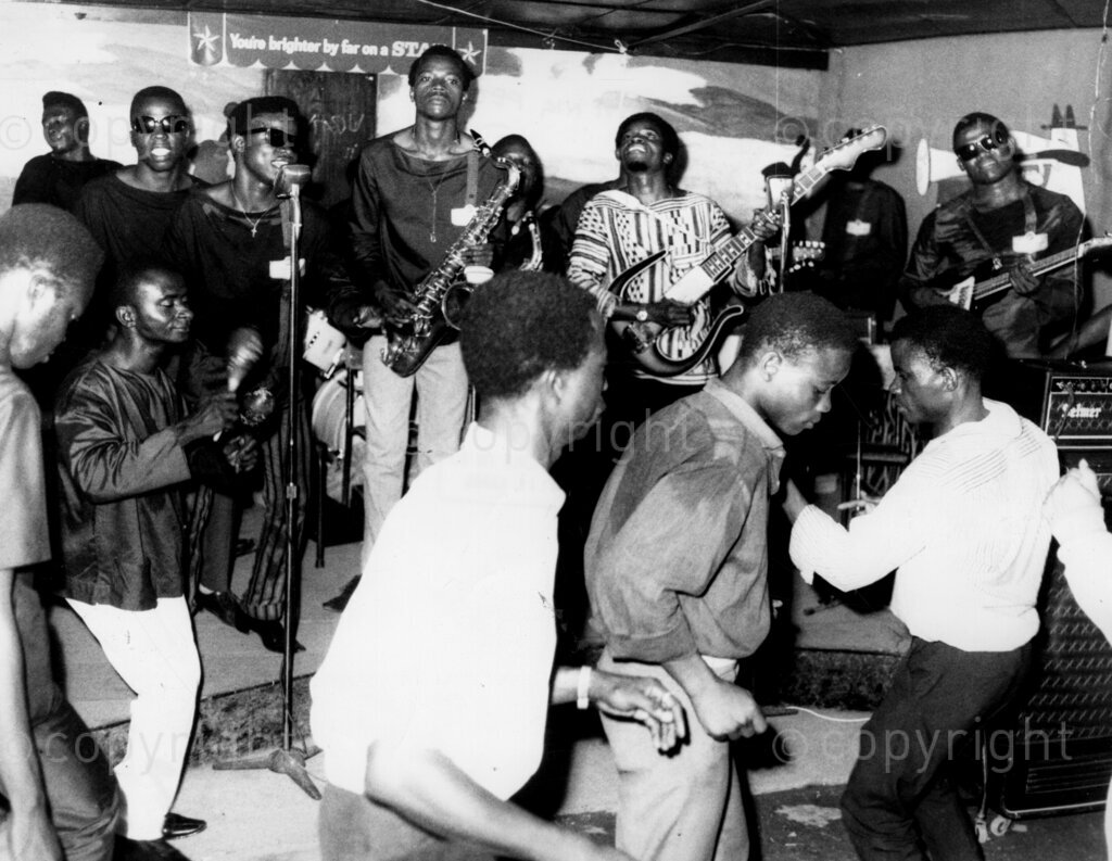 Meet Uwaifo, originator of 'Akwete.' The shuffle of feet, the clapping of hands and the sonorous twang or Victor Uwaifor's guitars altogether produce a magic that is hypnotic as it is intoxicating.