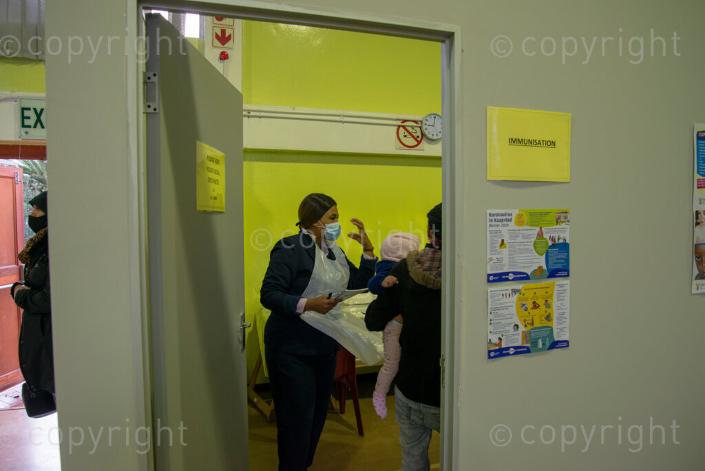 The City of Cape Town opened a clinic extension in the Elsies River Library, to serve mothers and children with routine visits such as family planning and immunizations, today, Monday, July 13, 2020. Clinic extensions are being constructed to separate COVID-19 treatment and diagnosis from other treatments. PHOTO: EVA-LOTTA JANSSON 