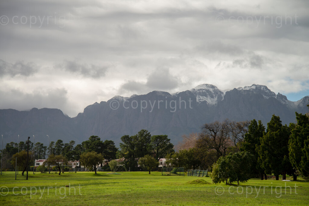 Snow on the he Hottentots Holland Mountains, as seen from Somerset West, in the Western Cape, on Friday, June 12, 2020. The Helderberg area saw cold temperatures and about 80mm of rain in the past three days. PHOTOS: EVA-LOTTA JANSSON

