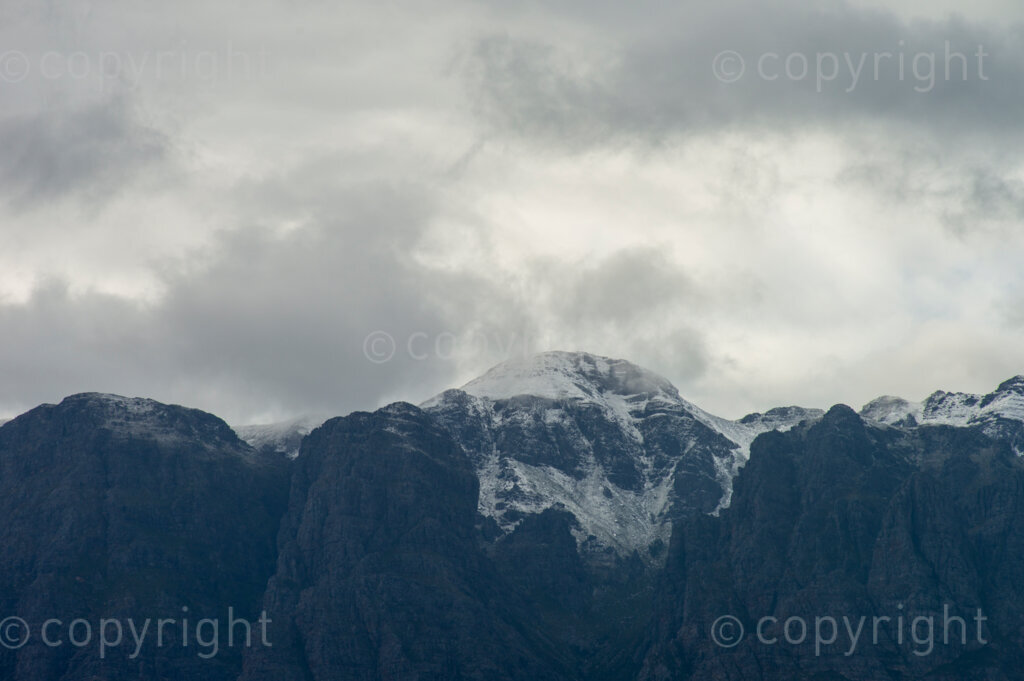 Snow on the he Hottentots Holland Mountains, as seen from Somerset West, in the Western Cape, on Friday, June 12, 2020. The Helderberg area saw cold temperatures and about 80mm of rain in the past three days. PHOTOS: EVA-LOTTA JANSSON

