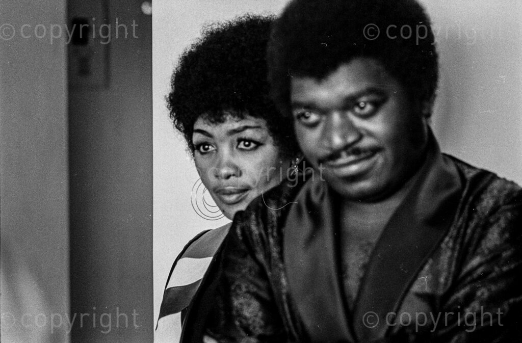 After Cape Town and Johannesburg, the dynamic Percy Sledge moved into Soweto. Together with delightful Stella Star, they wowed the crowds. Here he poses with well known Soweto showgirl, Patti Patience.